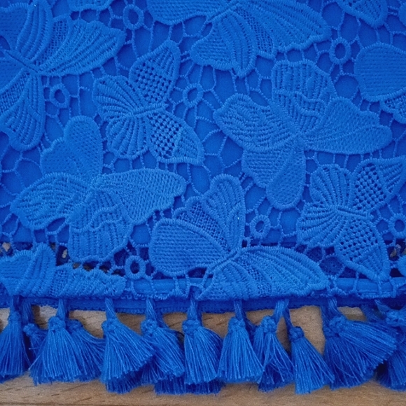 Woman's Blue Butterfly Lace SZ 8 Talbots Pullover Top - Picture 4 of 6